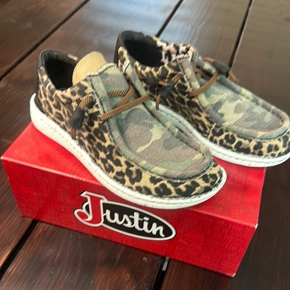 Justin Boots Shoes - Justin Boots Camouflage Leopard Moccasins